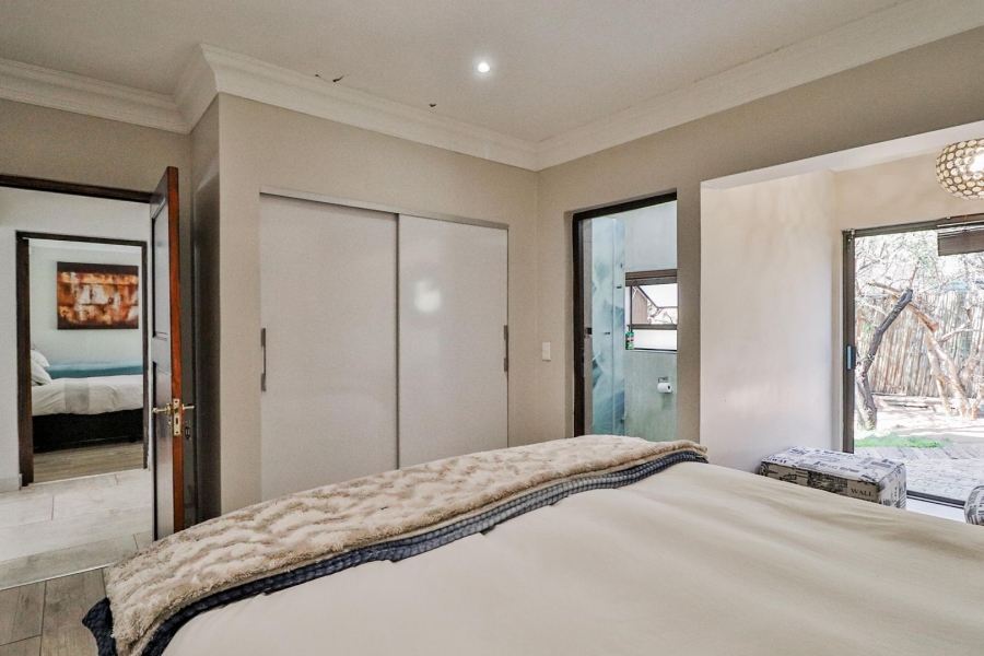 4 Bedroom Property for Sale in Boschenvaal River Front Lodges Free State